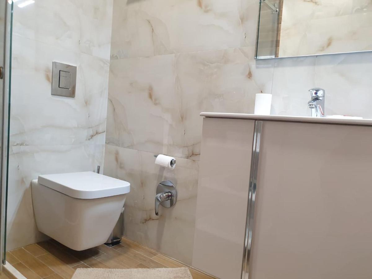 Central Comfy Apartment Тирана Екстериор снимка